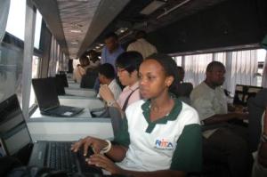 ICT-bus-in-Rwanda_NL1